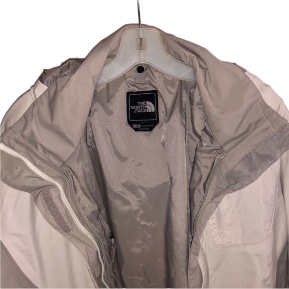 Womens The North Face light jacket Sz L - Picture 2 of 3
